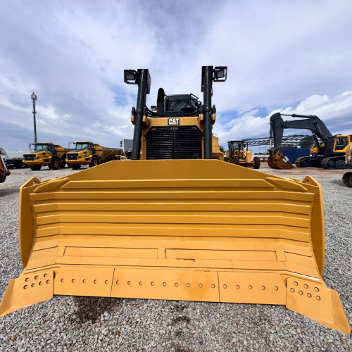 Untitled design (55) CAT D8R DOZER