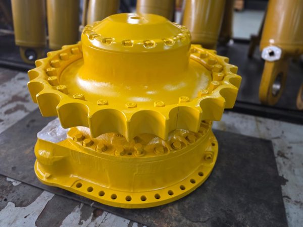 KOMATSU 375-6 FINAL DRIVE