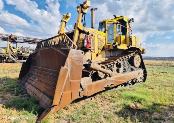 CAT D10R DOZER